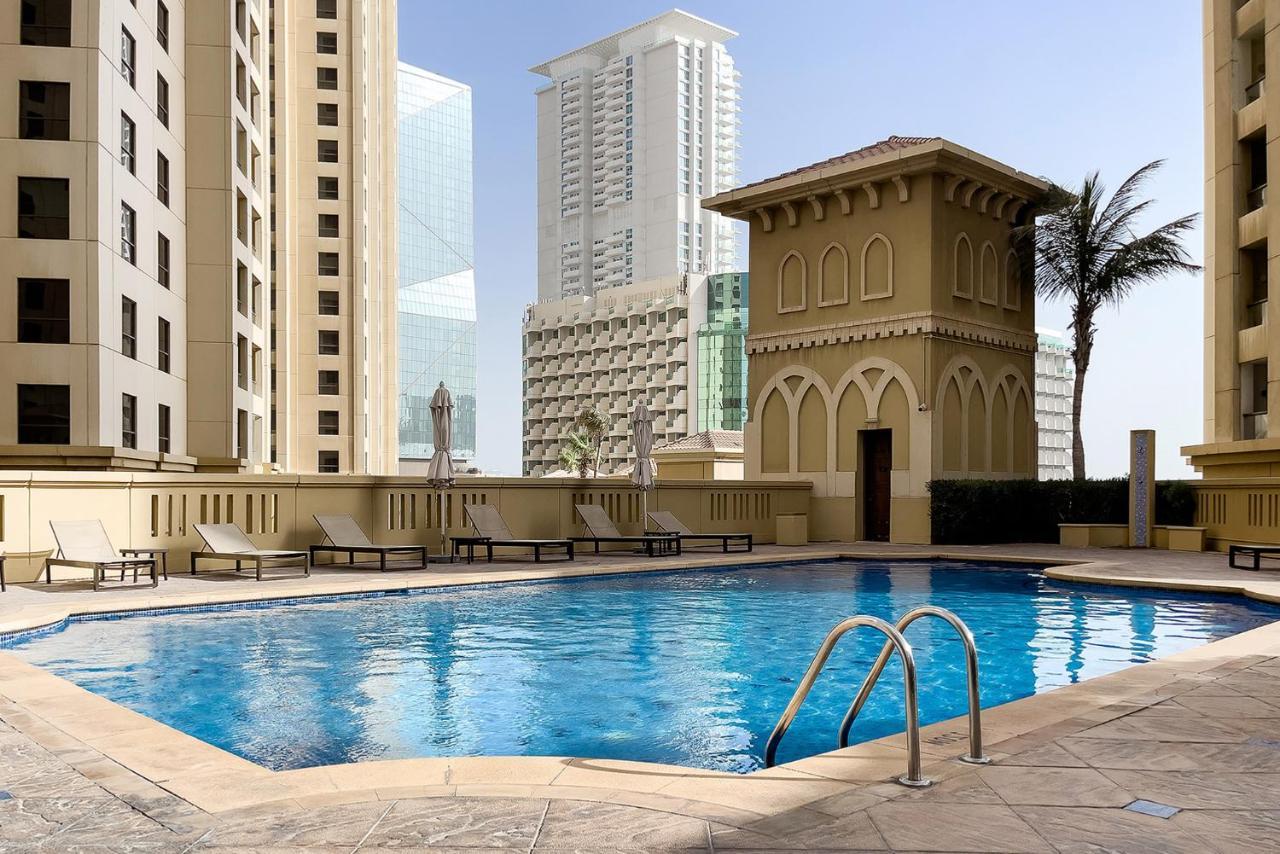 نزل دبيفي Berloga Capsule Jbr المظهر الخارجي الصورة