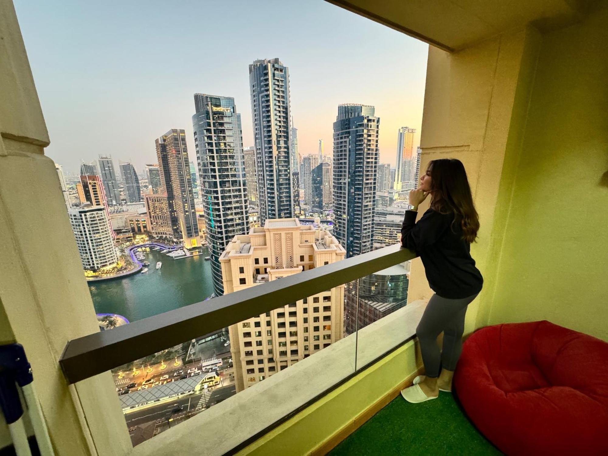 نزل دبيفي Berloga Capsule Jbr المظهر الخارجي الصورة